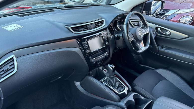 Nissan Qashqai 1.3 DiG-T 160 N-Connecta 5dr DCT Petrol Hatchback